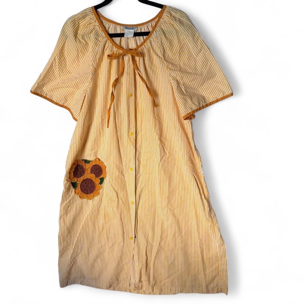 Vintage Yellow striped nightgown dress sunflower appliqué pocket bow neckline